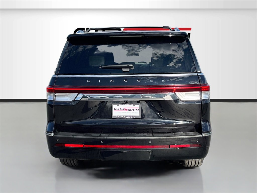 Used 2024 Lincoln Navigator Reserve image 6