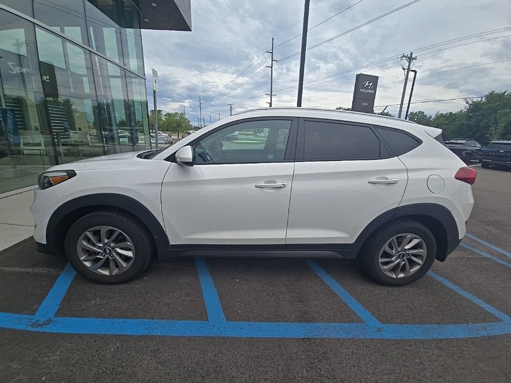 Used 2016 Hyundai Tucson SE w/ Option Group 02 AWD/4WD image 5