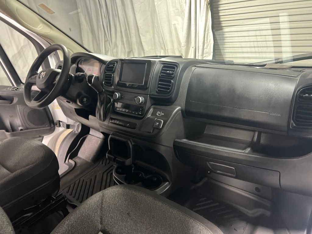 Used 2025 RAM ProMaster 2500 w/ Convenience Group FWD image 13