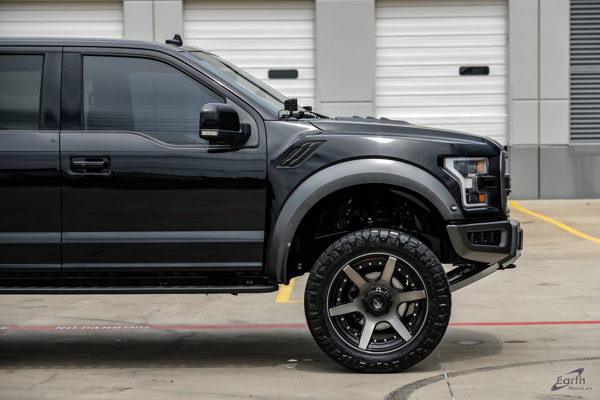 Used 2019 Ford F150 Raptor w/ Equipment Group 802A Luxury AWD/4WD image 22