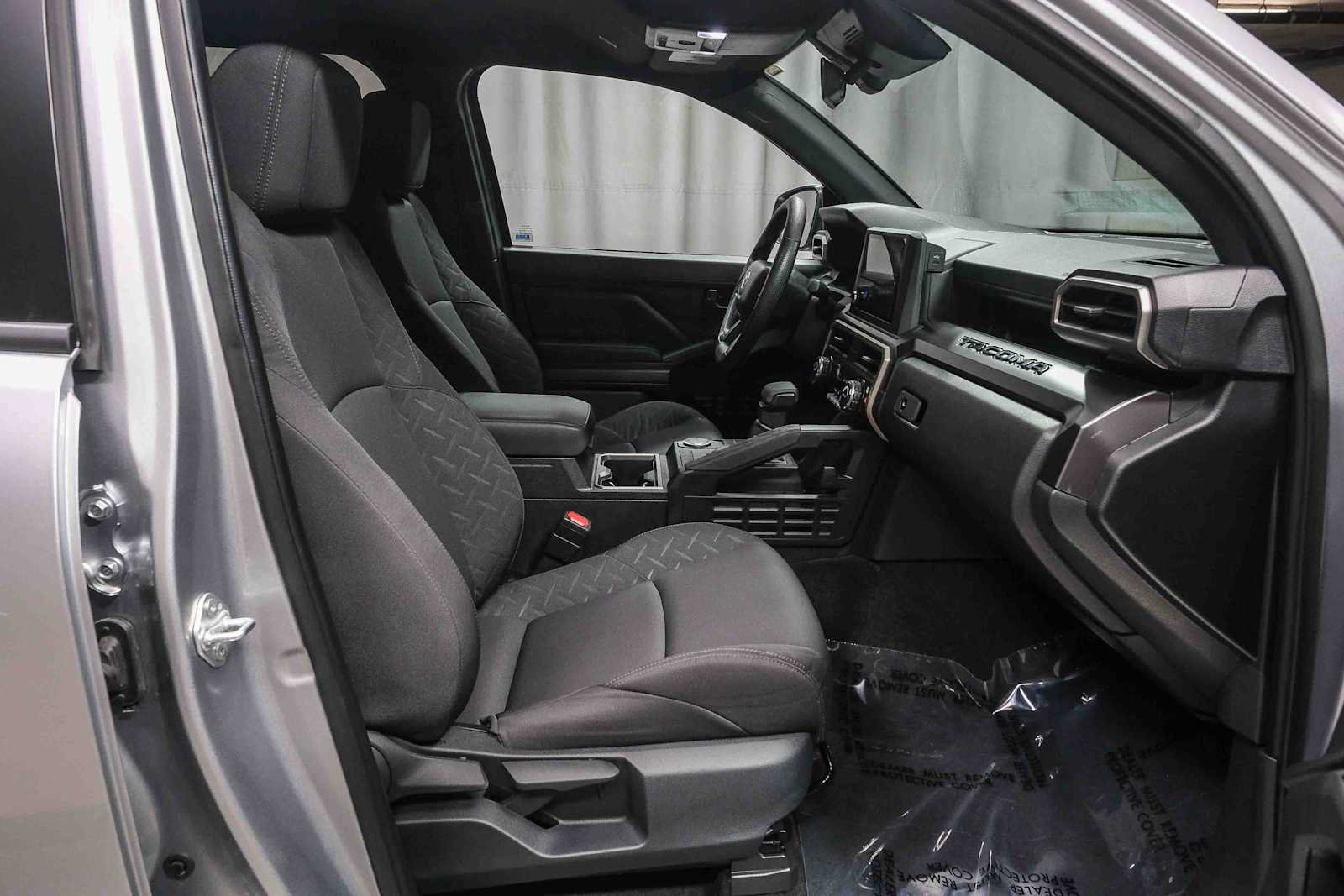Used 2025 Toyota Tacoma SR5 RWD image 21