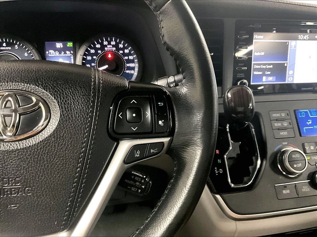 Certified 2020 Toyota Sienna XLE Premium AWD/4WD image 23