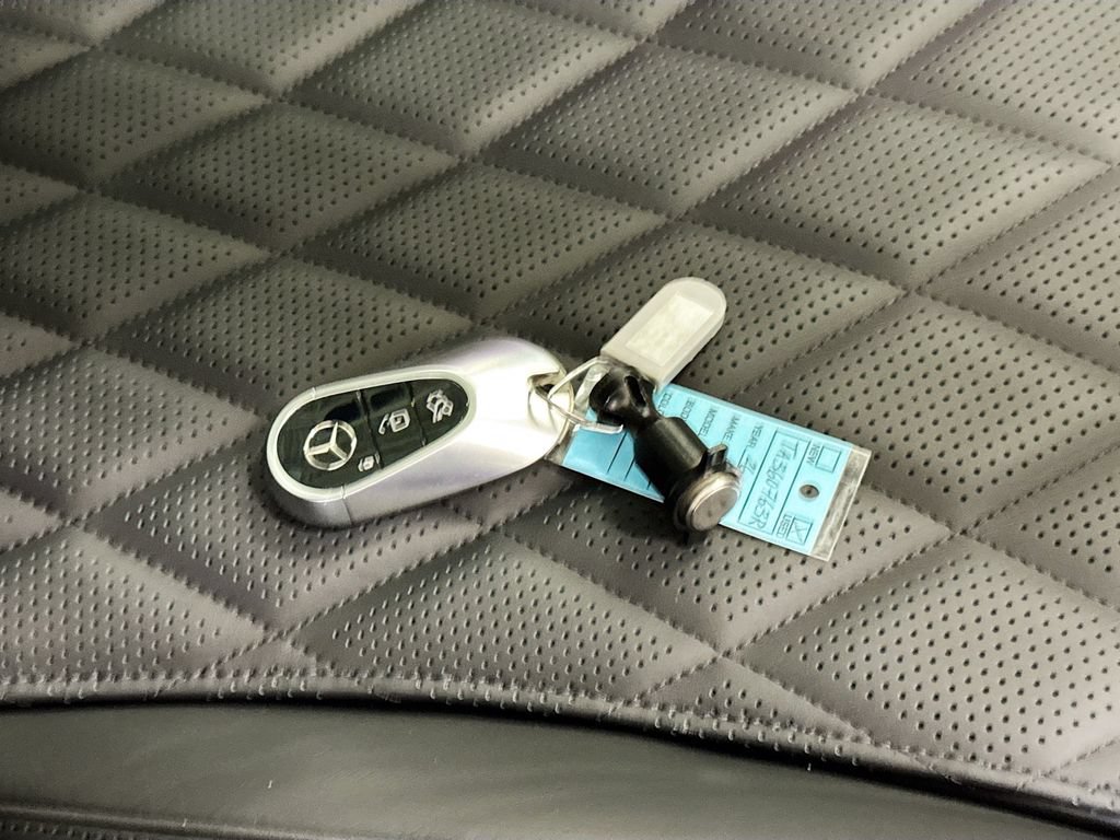 Certified 2026 Mercedes-Benz S 580 4MATIC Sedan image 39