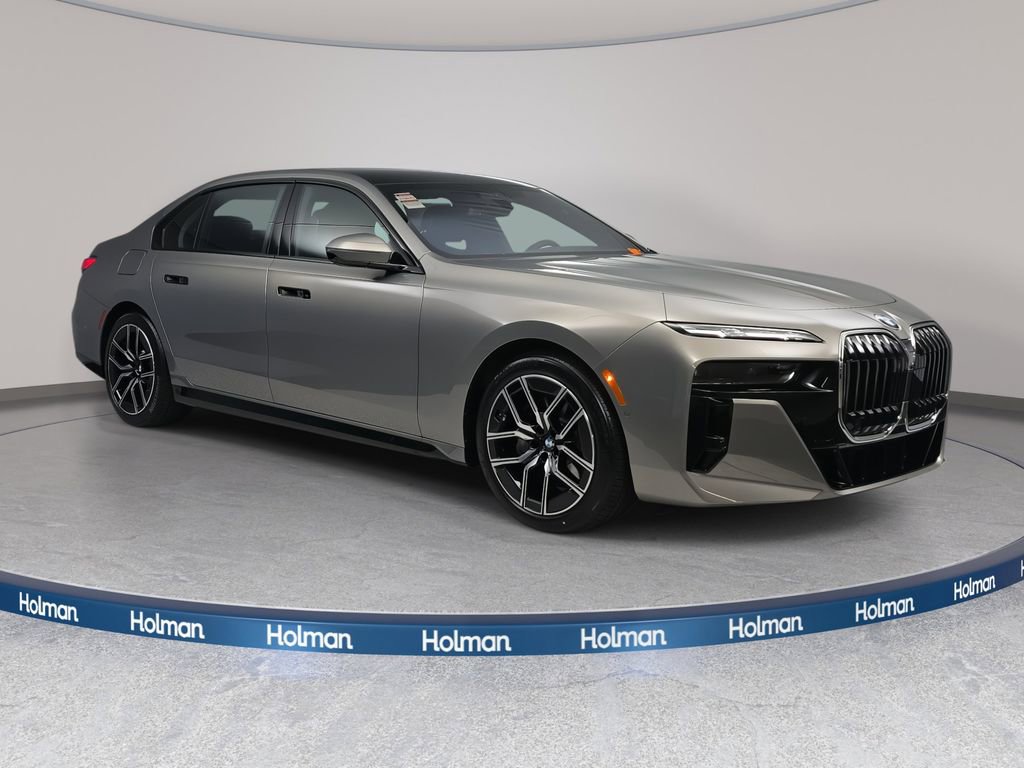 New 2026 BMW 740i xDrive w/ Executive Package image 3