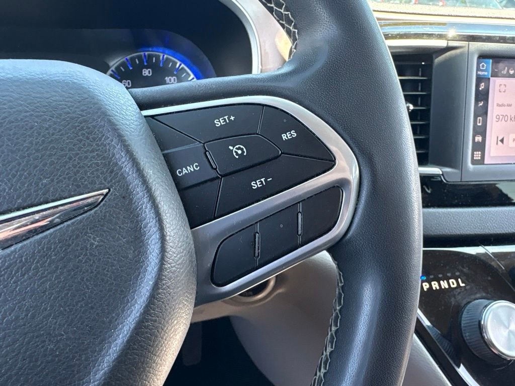 Used 2022 Chrysler Voyager LX FWD image 22