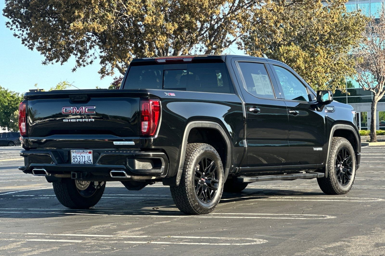 Used 2026 GMC Sierra 1500 Elevation w/ Elevation Premium Package AWD/4WD image 4