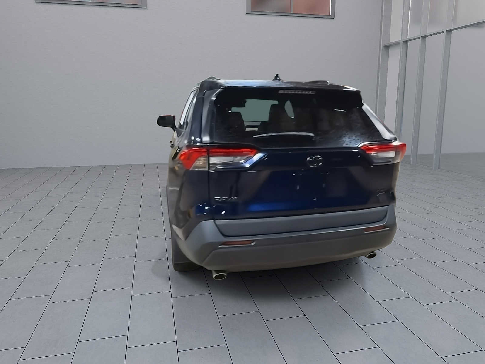 Used 2020 Toyota RAV4 XLE Premium AWD/4WD image 7