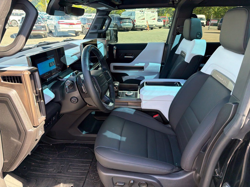 Used 2025 GMC Hummer EV 3X w/ LPO, Sport Package AWD/4WD image 6