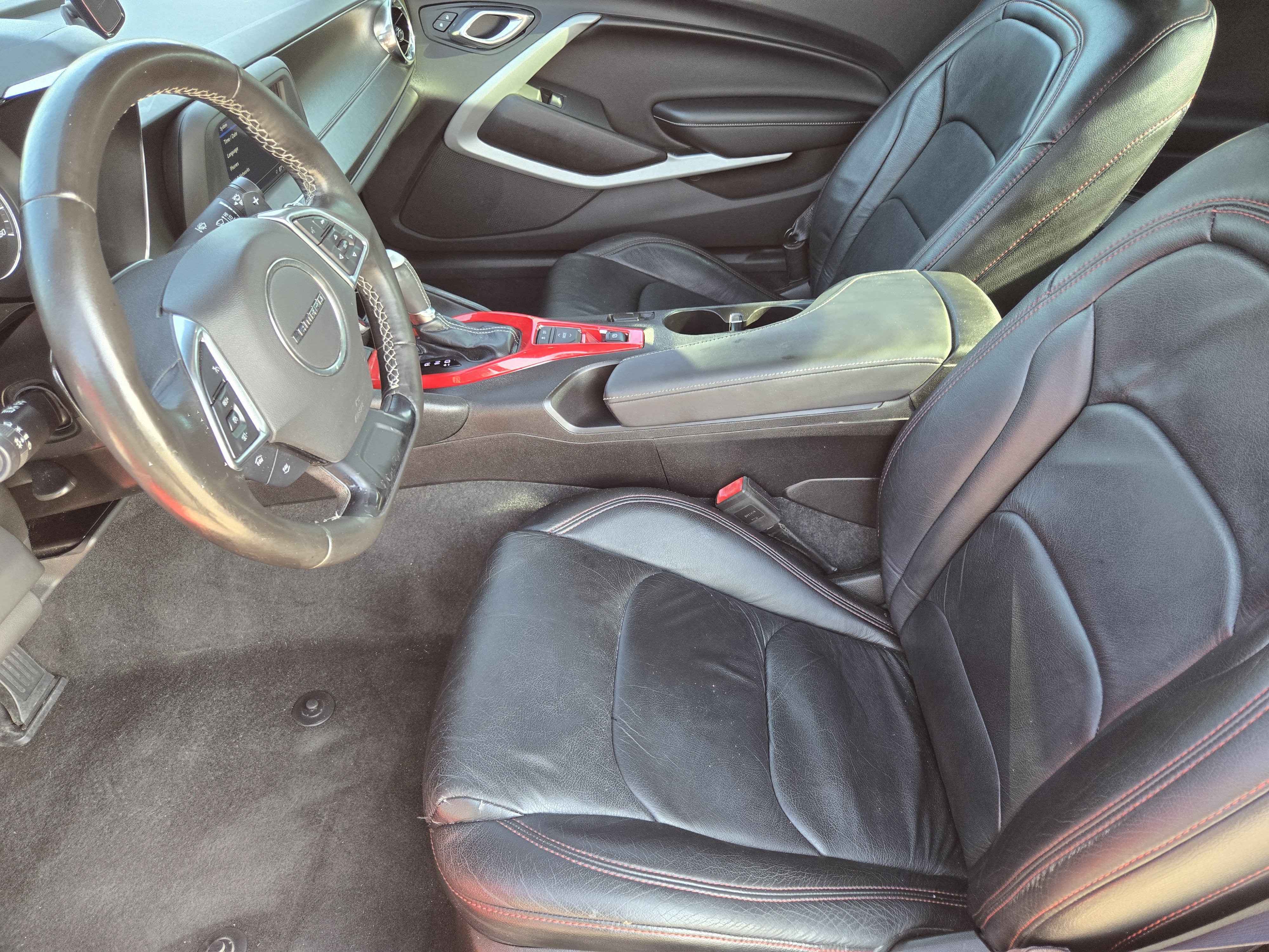 Used 2019 Chevrolet Camaro LT RWD image 9