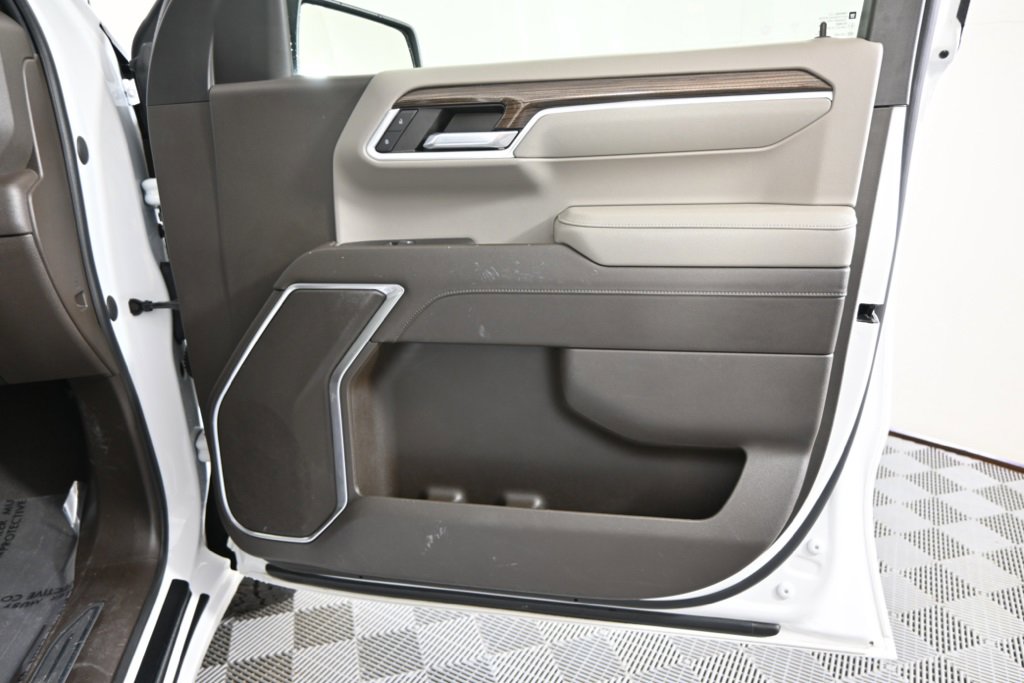 Used 2022 Chevrolet Silverado 1500 LT image 13