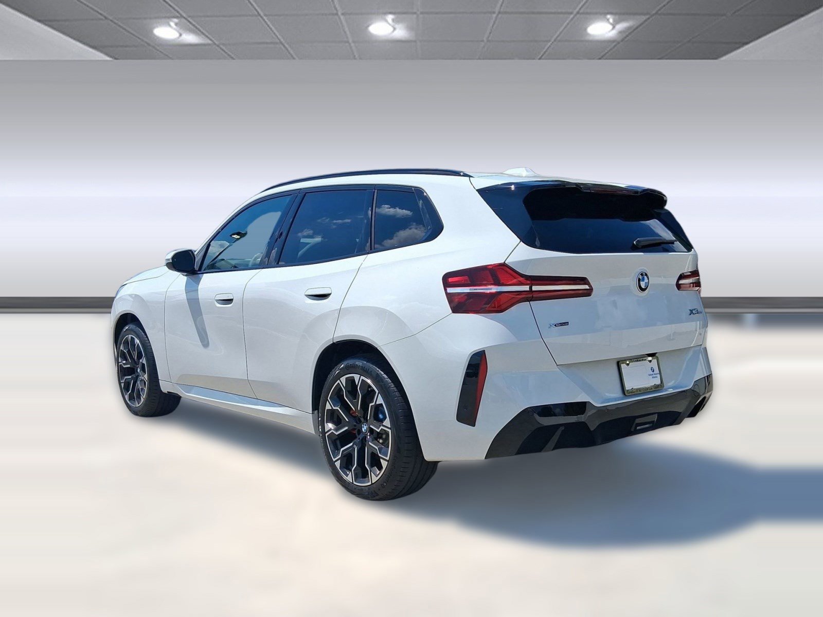 Used 2026 BMW X3 xDrive30 w/ M Sport Package image 3