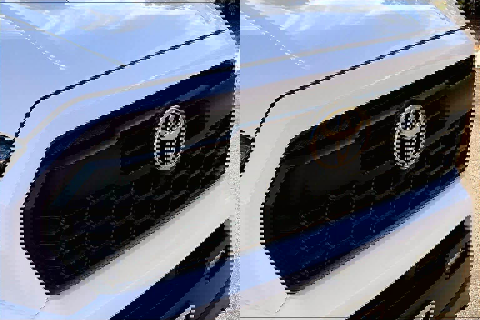 Used 2025 Toyota Tacoma TRD Sport image 28