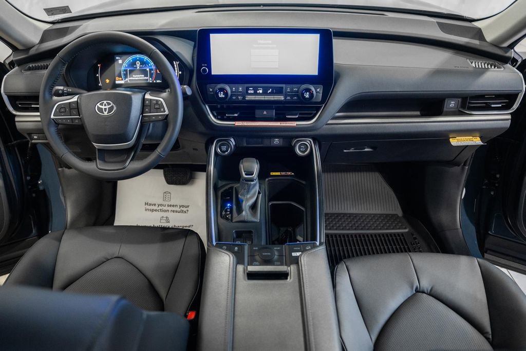 New 2026 Toyota Grand Highlander XLE image 18