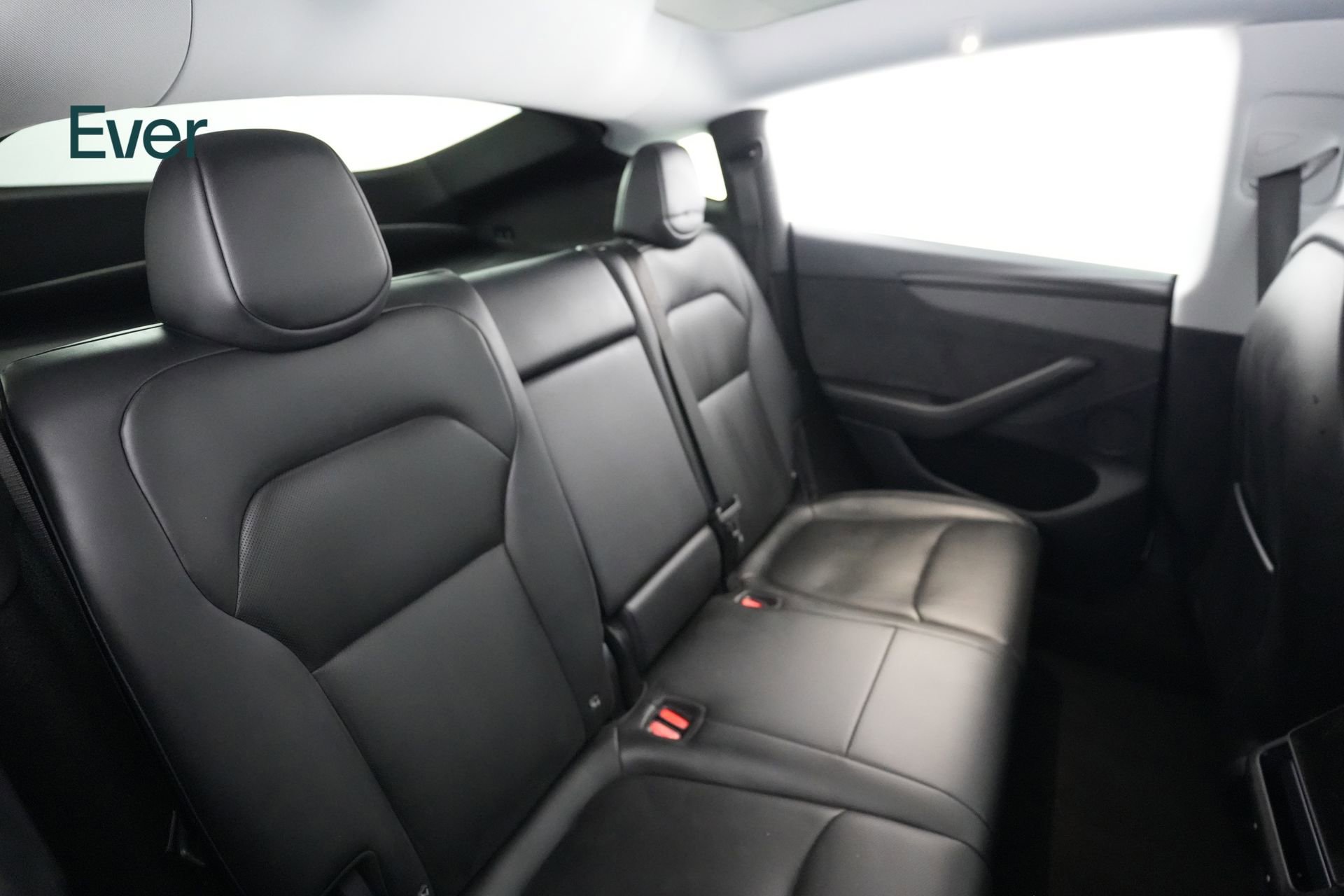 Used 2026 Tesla Model Y AWD image 5