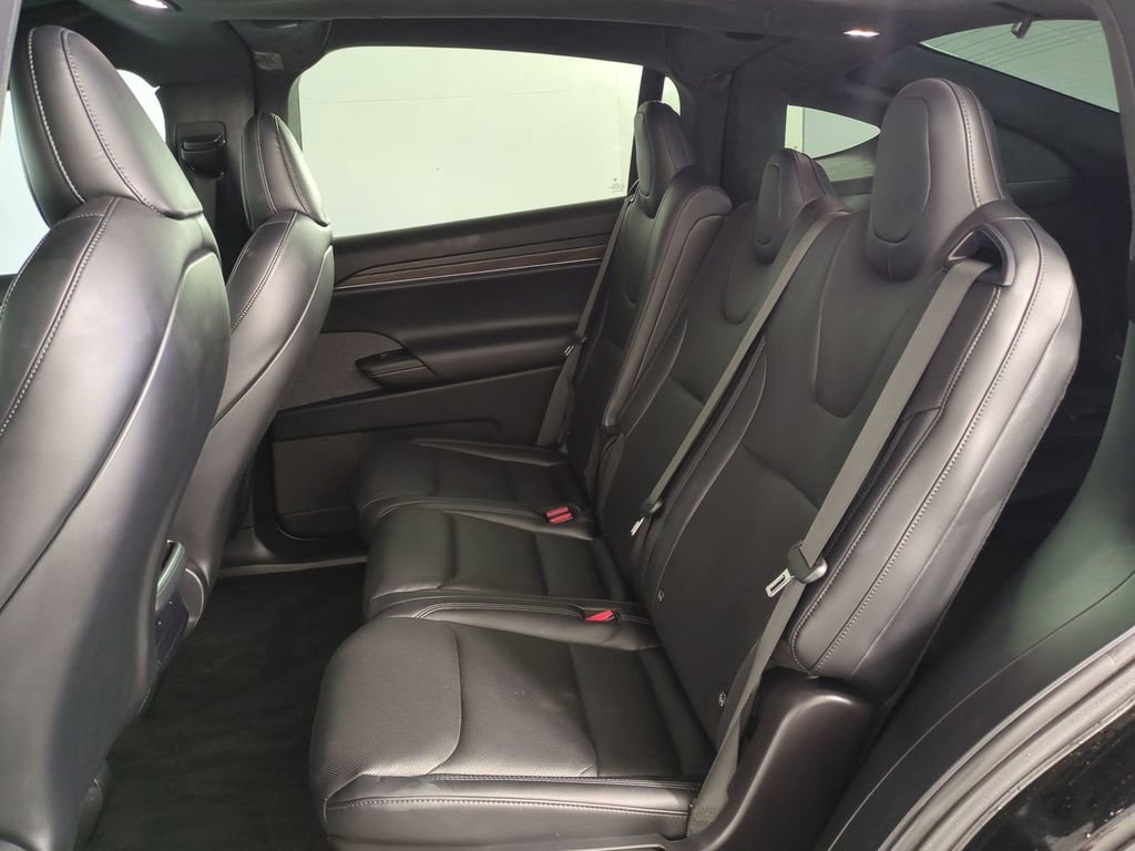 Used 2023 Tesla Model X image 16