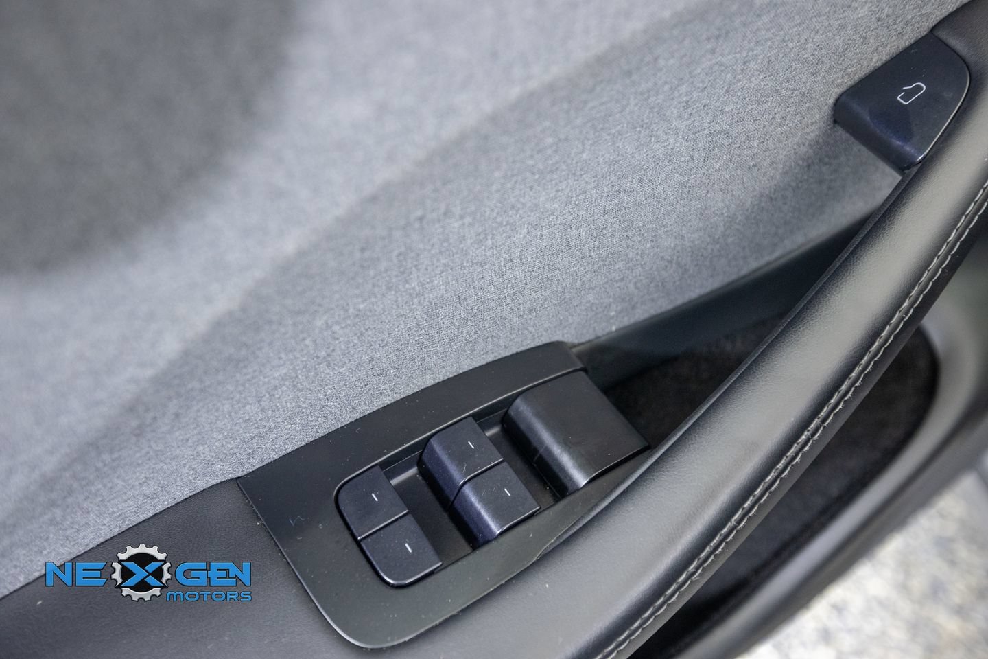 Used 2025 Tesla Model 3 Long Range RWD image 13