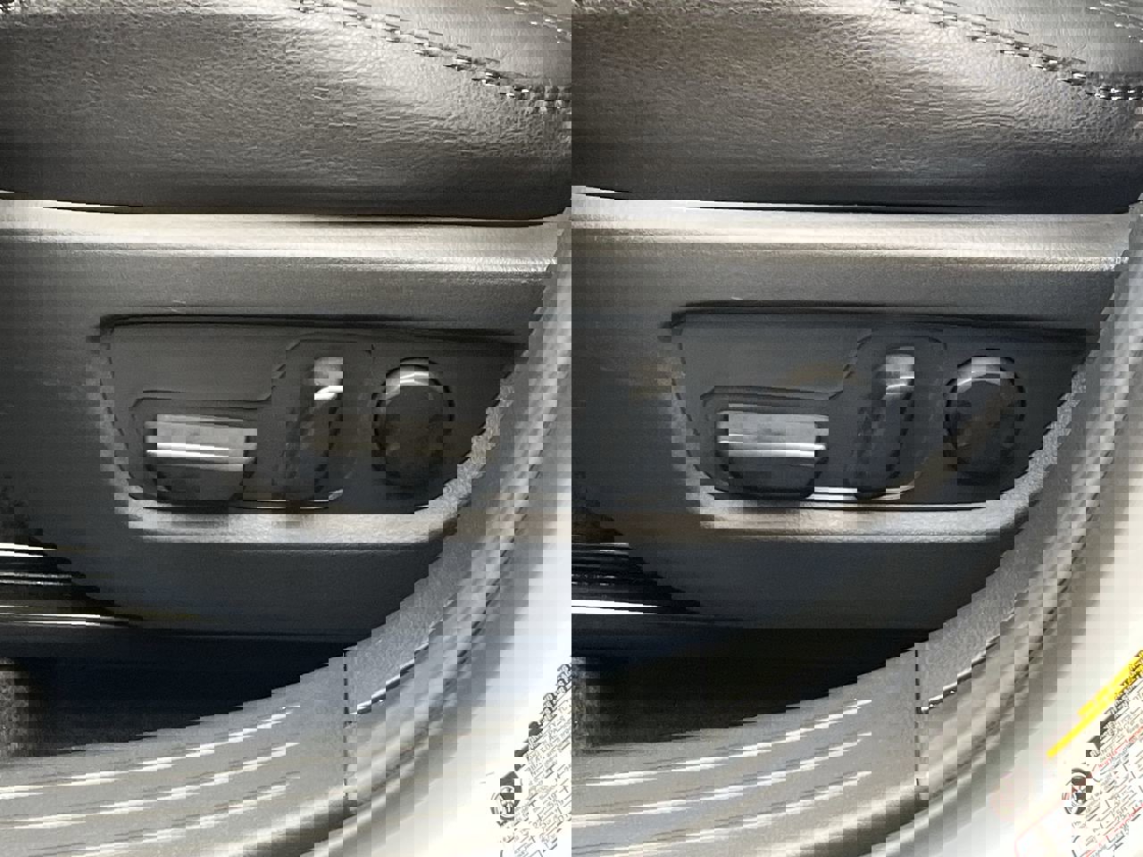 Certified 2025 MAZDA CX-50 2.5 Hybrid w/ Premium Plus Pkg image 11