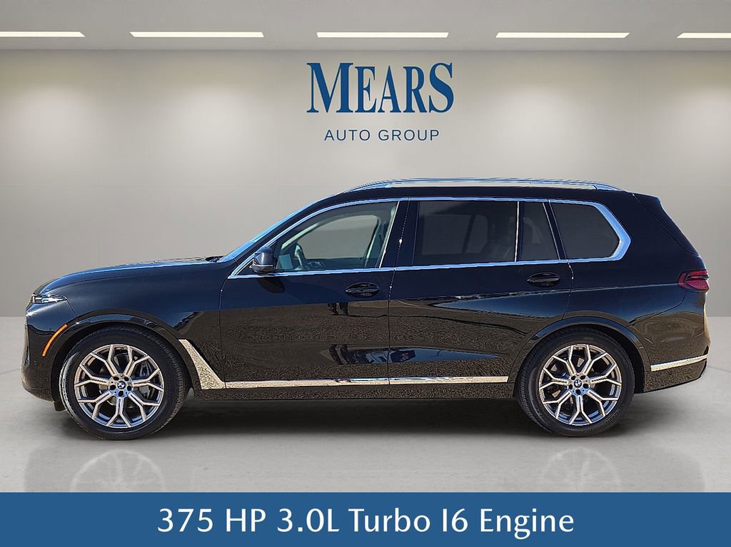 Used 2023 BMW X7 xDrive40i image 3