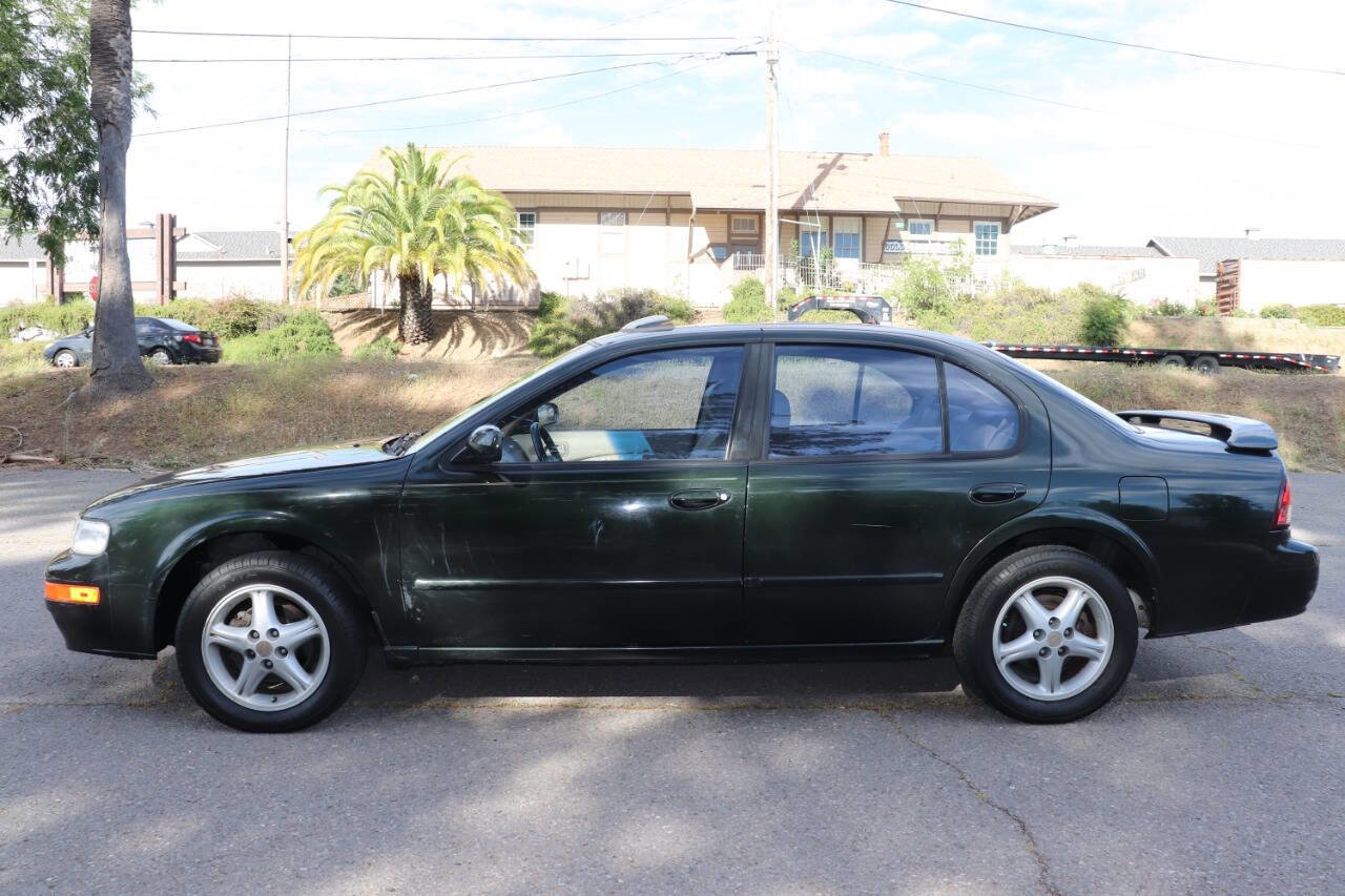 Used 1997 Nissan Maxima GXE FWD image 4