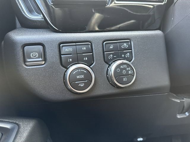 Certified 2024 GMC Sierra 1500 SLT image 18