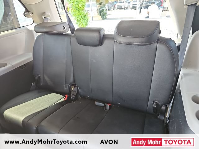 Used 2015 Toyota Sienna SE Premium FWD image 29