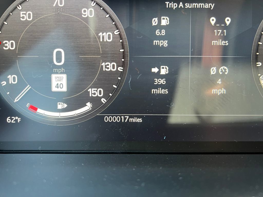 New 2025 Land Rover Defender 110 S image 18