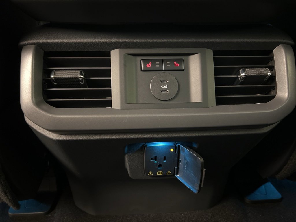 New 2025 Ford F150 Lightning Lariat image 34