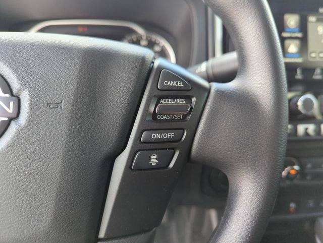Certified 2025 Nissan Frontier SV image 38