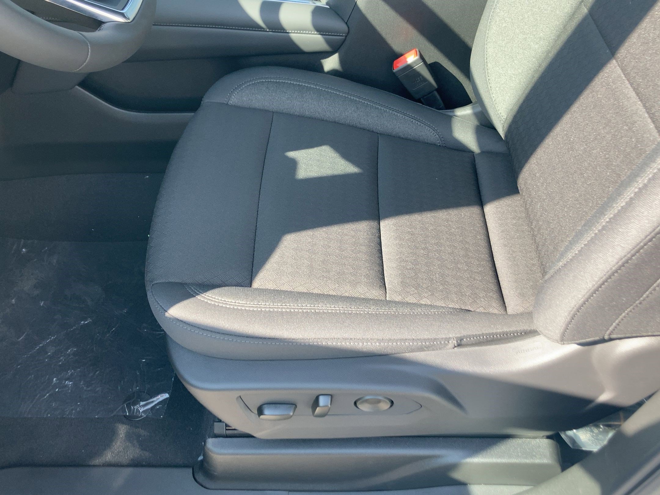 New 2026 Chevrolet Suburban LS image 13