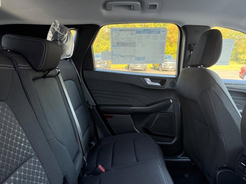 New 2025 Ford Escape Active w/ Active Premium Tech Pack image 7