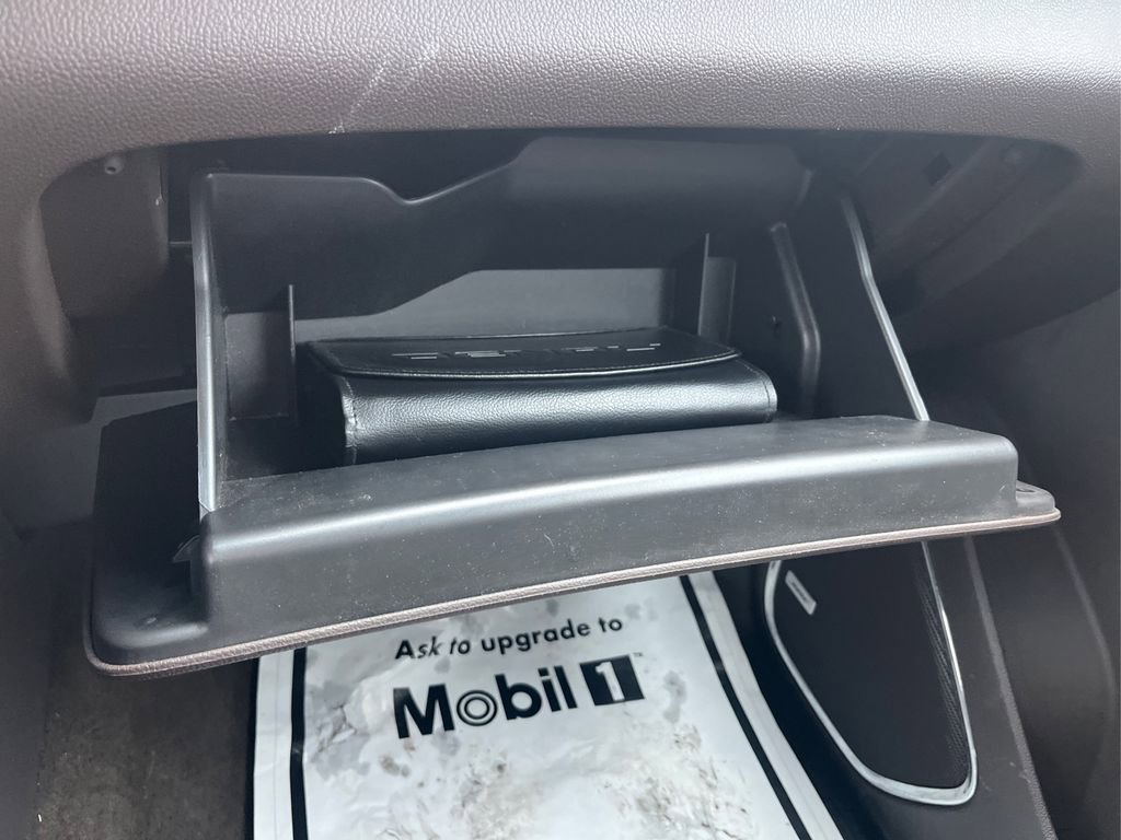 Used 2018 GMC Yukon Denali image 32