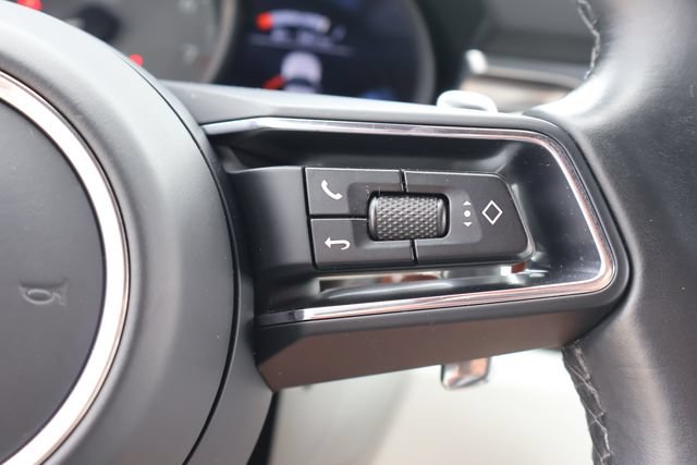 Used 2024 Porsche Macan S AWD/4WD image 23