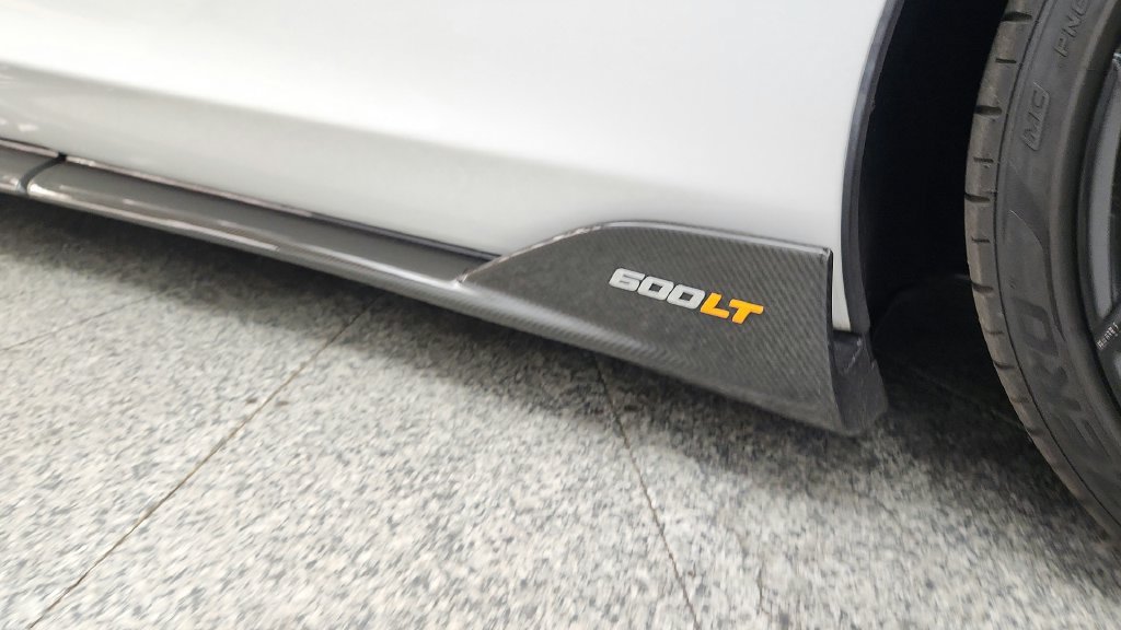 Used 2019 McLaren 600LT RWD image 30