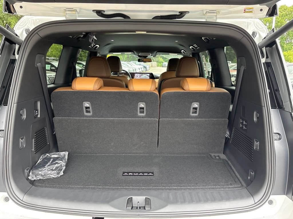 New 2026 Nissan Armada SL w/ Captain's Chari Seat Package AWD/4WD image 17