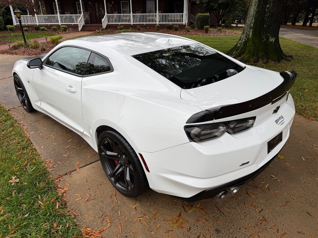 Used 2022 Chevrolet Camaro SS image 20