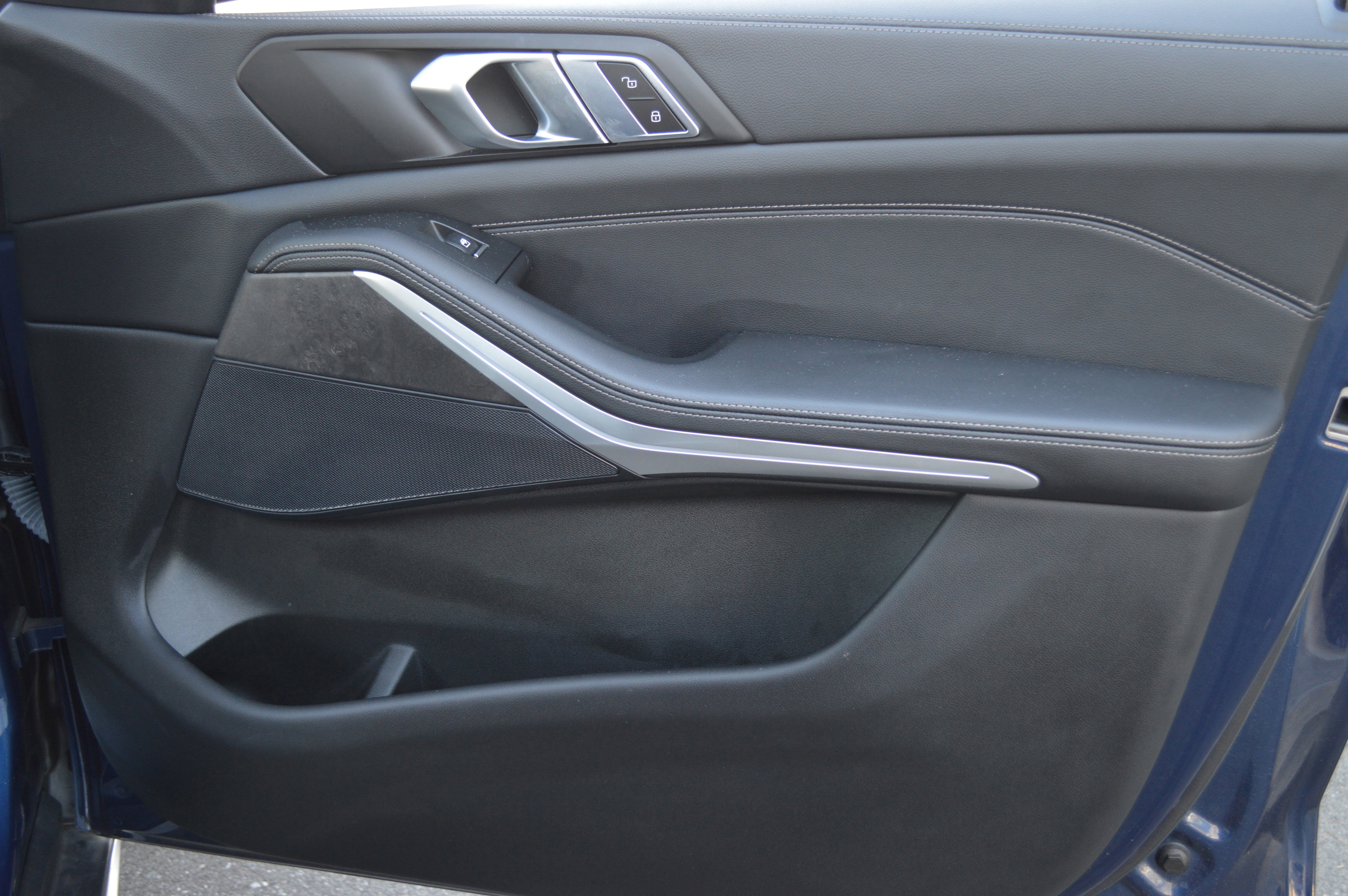 Used 2022 BMW X5 xDrive40i w/ Premium Package image 35