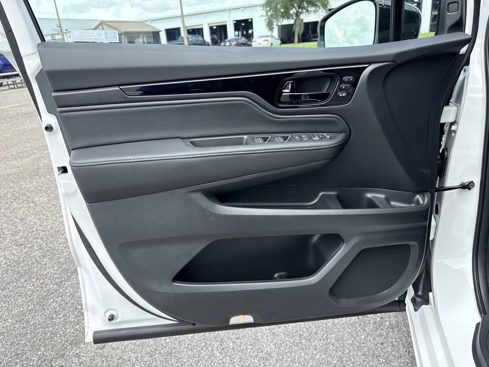 New 2026 Honda Odyssey Elite image 16