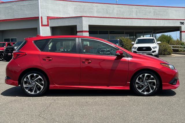 Certified 2018 Toyota Corolla iM w/ Carpet Mat Package (TMS) FWD image 6