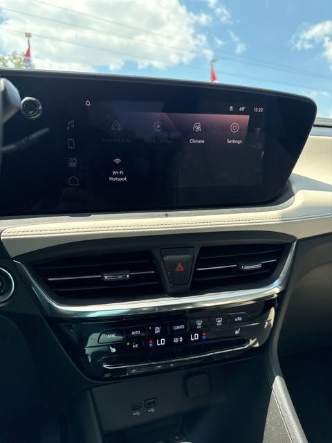 Used 2024 Buick Encore GX Avenir w/ Avenir Convenience Package FWD image 19