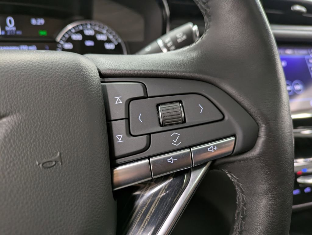 Used 2020 Cadillac XT6 Premium Luxury image 29