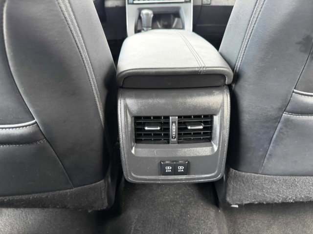 Used 2019 Toyota Avalon XSE image 40