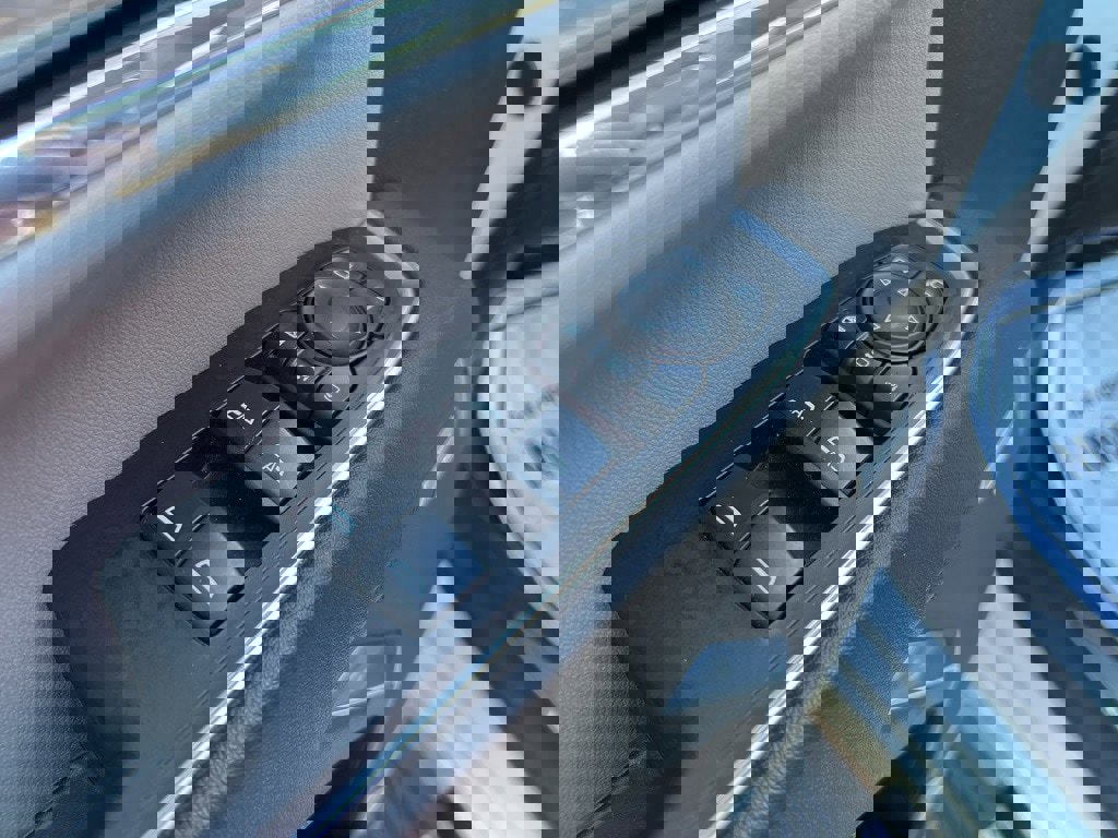 Used 2024 GMC Sierra 2500 SLT image 20