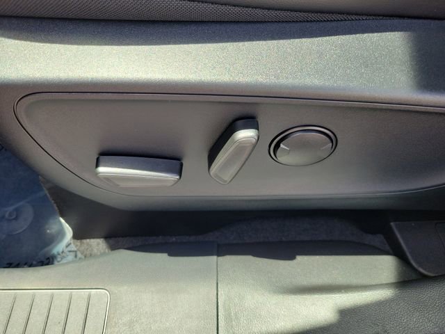 Certified 2025 Ford Escape SE FWD image 21