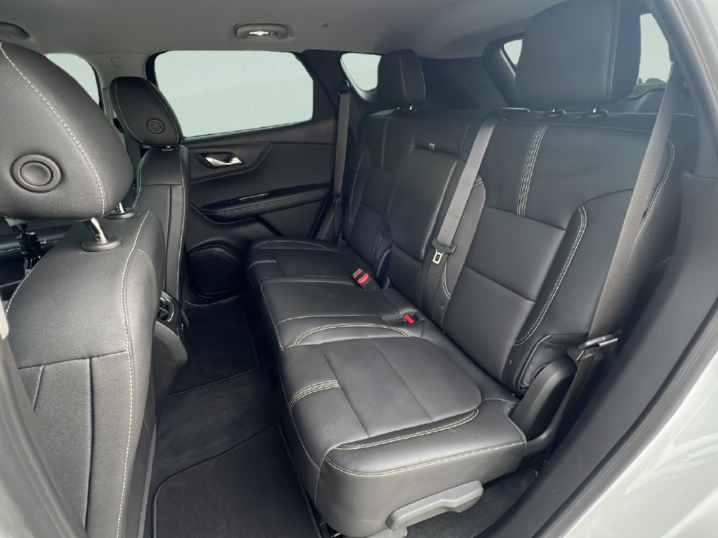 Used 2024 Chevrolet Blazer LT w/ Midnight/Sport Edition AWD/4WD image 10