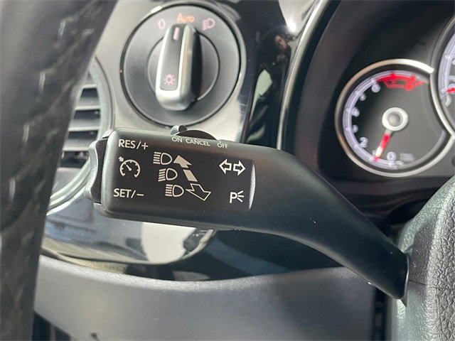 Used 2018 Volkswagen Beetle 2.0T S image 13