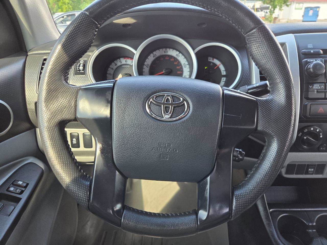 Used 2012 Toyota Tacoma PreRunner w/ SR5 Pkg RWD image 25