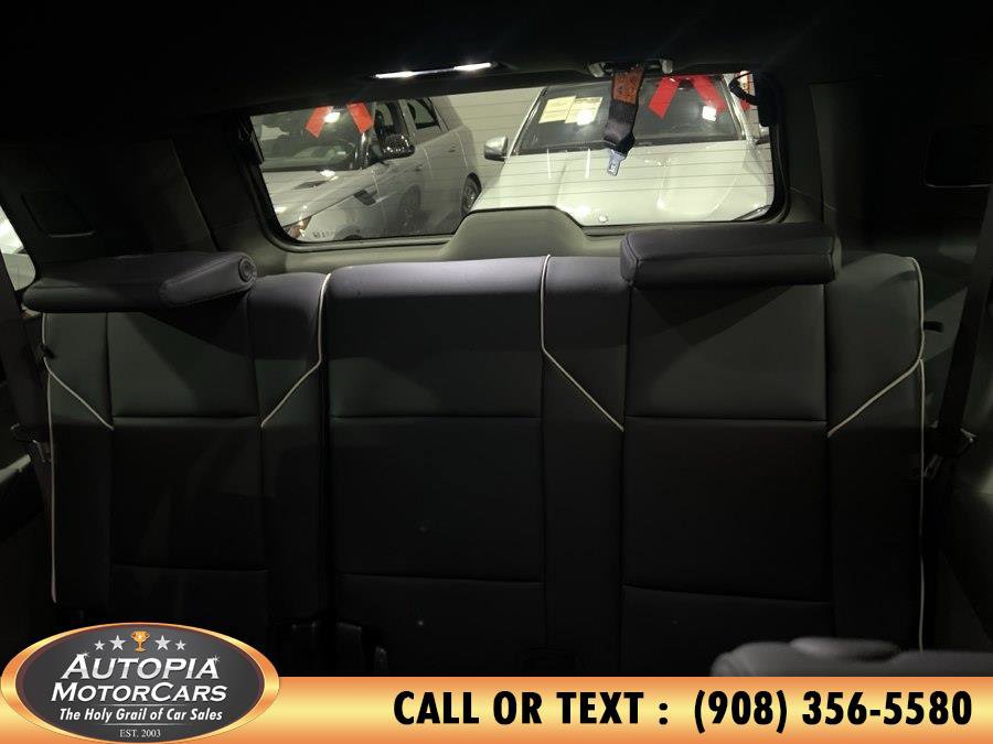 Used 2024 Cadillac Escalade Premium Luxury image 20