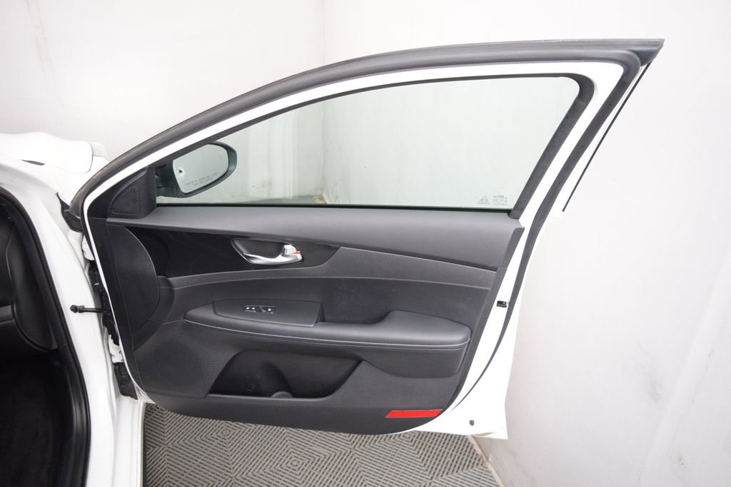 Used 2021 Kia Forte GT-Line image 15