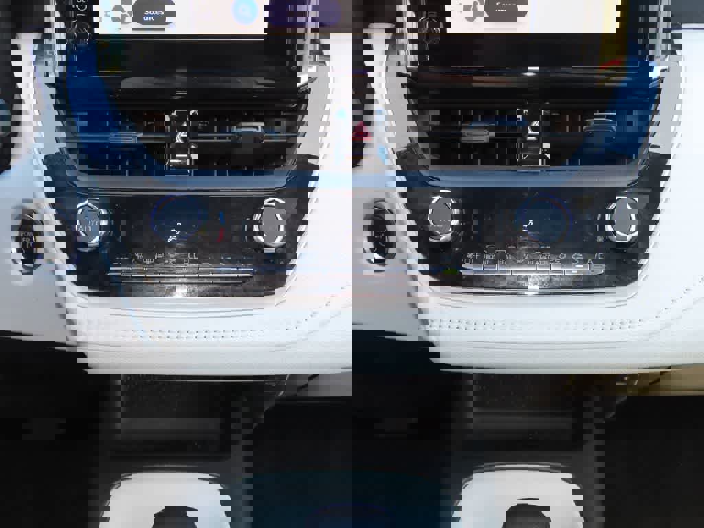 Used 2024 Toyota Corolla SE image 21