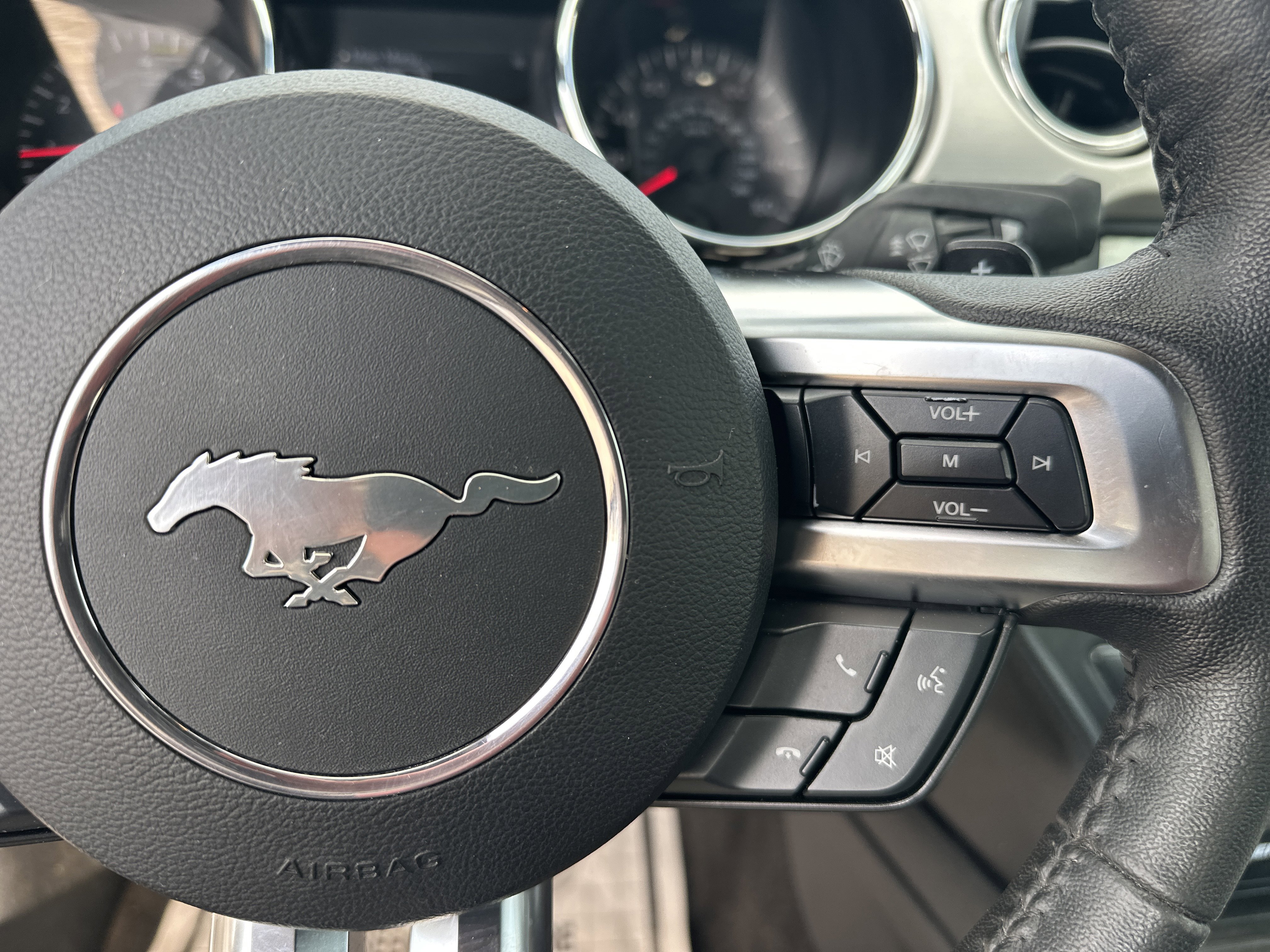 Used 2017 Ford Mustang Premium image 22